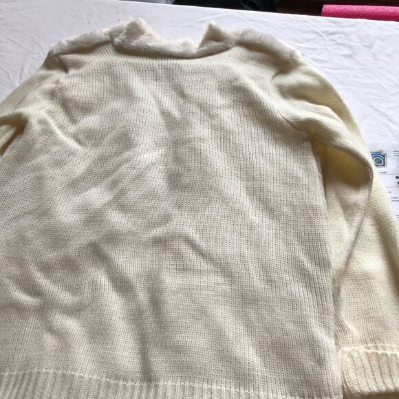 Girls Rule Sweater Cream 14-16 Junior NWOT - Picture 9 of 9